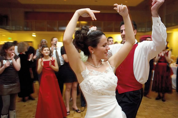 Como Fazer a Pista de Dança Bombar no Casamento
